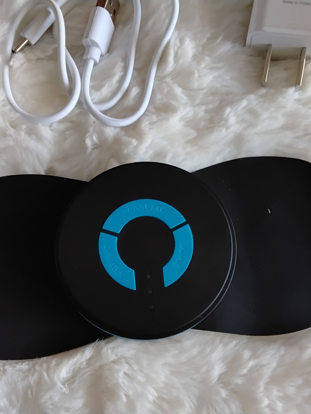 Black Electronic Muscle Stimulator - Compact Therapy Device - Picture 6 of 7